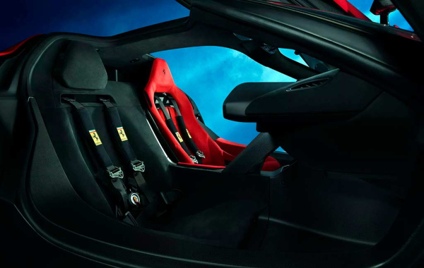 Гибридный гиперкар Ferrari F80 стал самым мощным дорожным автомобилем марки