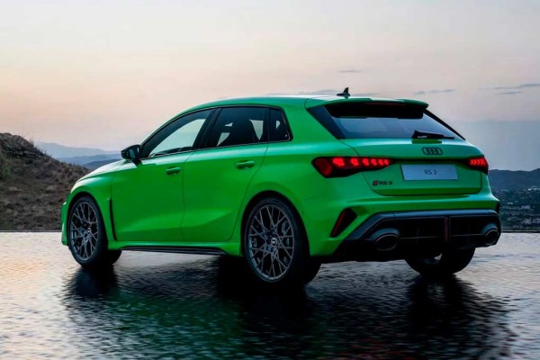 Представлены обновленные &laquo;заряженные&raquo; седан и хэтчбек Audi RS 3