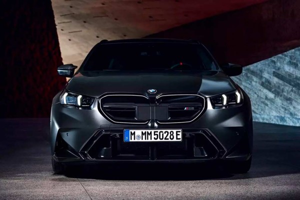 BMW M5 Touring G99: &laquo;заряженный&raquo; универсал на базе свежего седана M5 G90