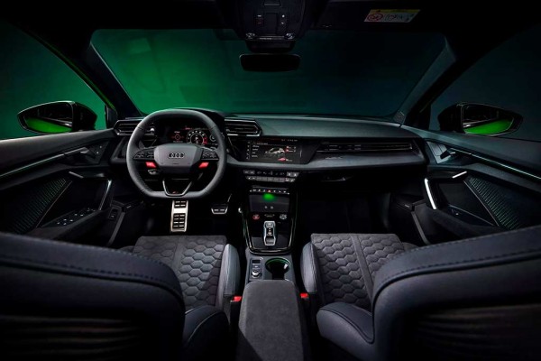 Представлены обновленные &laquo;заряженные&raquo; седан и хэтчбек Audi RS 3