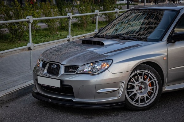 Был правый &ndash; стал левый: опыт владения Subaru Impreza WRX STI II S204
