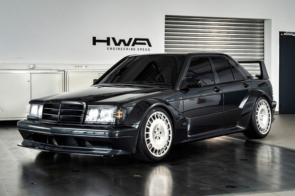 Рестомод HWA Evo от создателей AMG: живые фотографии и технические подробности Рестомод HWA Evo от создателей AMG: живые фотографии и технические подробности