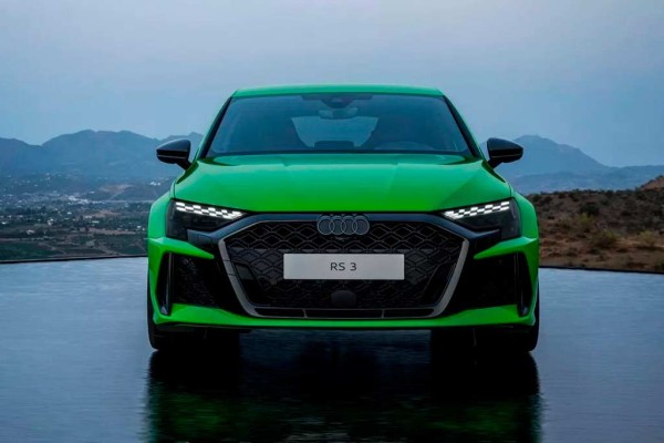 Представлены обновленные &laquo;заряженные&raquo; седан и хэтчбек Audi RS 3