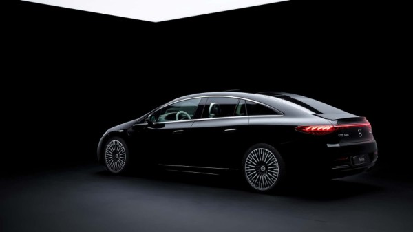 Mercedes готовится к продажам электрического аналога S-class 