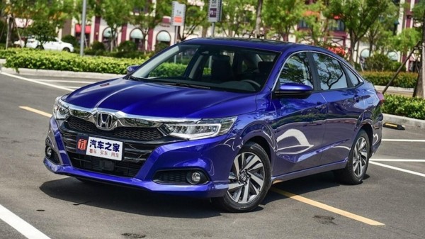 В РФ доступен для покупки седан Honda по цене Lada и &laquo;Москвич&raquo;