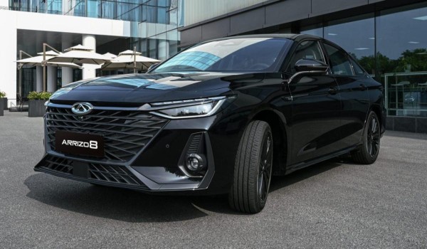 В России запустили продажи самого &laquo;черного&raquo; и дорогого Chery Arrizo 8