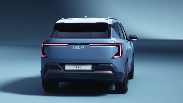 В Россию привезли новый электрический кроссовер Kia EV5 В Россию привезли новый электрический кроссовер Kia EV5