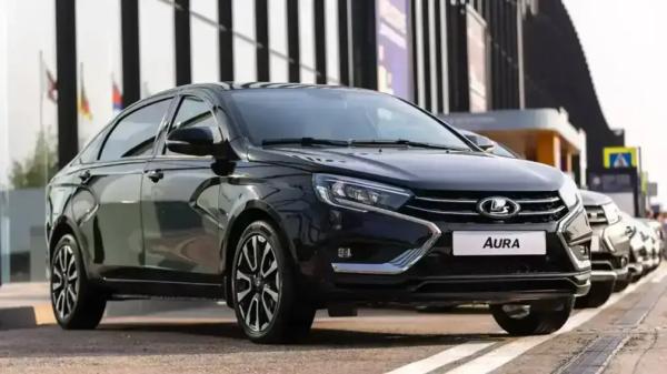 Стало известно, когда АвтоВАЗ запустит продажи новой LADA Aura в России