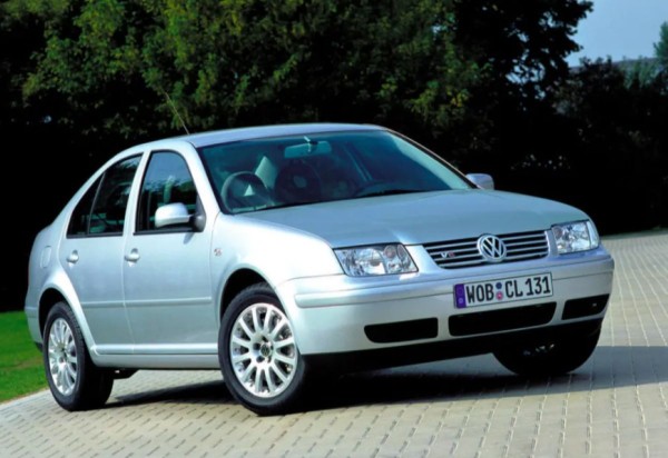 &laquo;АвтоВзгляд&raquo; назвал плюсы и минусы Volkswagen Bora за 250 000 рублей