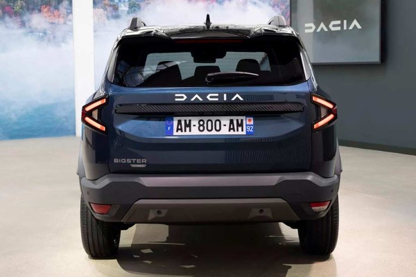Dacia Bigster: румыны представили &laquo;старшего брата&raquo; Дастера