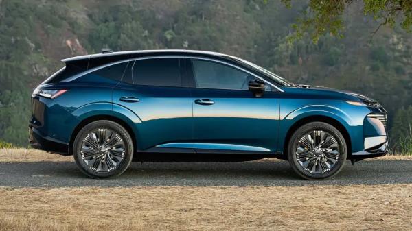 &laquo;Турбочетвёрка&raquo; и &laquo;автомат&raquo;: представлен новый Nissan Murano