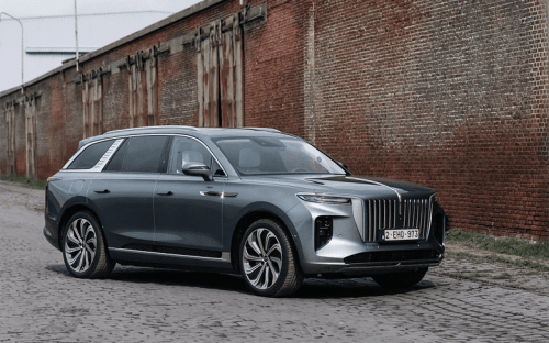 Hongqi не поднял цены в ответ на повышение утильсбора и ключевой ставки в России Hongqi не поднял цены в ответ на повышение утильсбора и ключевой ставки в России