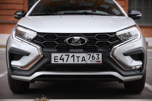 &laquo;Lada Vesta &mdash; наше все&raquo;, &mdash; АвтоВАЗ выпустит Vesta Sport, версию с 6-ступенчатой МКПП, вернёт климат-контроль и бесключевой доступ с карточкой вместо ключа