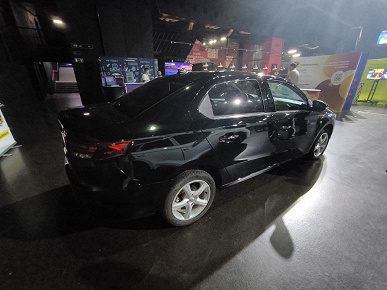 В России начнут выпускать седан с &laquo;автоматом&raquo; за 1,9 млн рублей. Iran Khodro Tara получит ОТТС в середине декабря, продажи &mdash; в январе