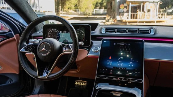 Вскоре, представительский Mercedes S-Class будет оснащаться только электромоторами 