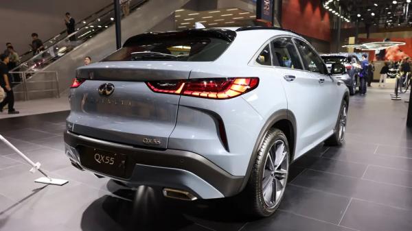 Infiniti показала в Китае свои самые новые кроссоверы
