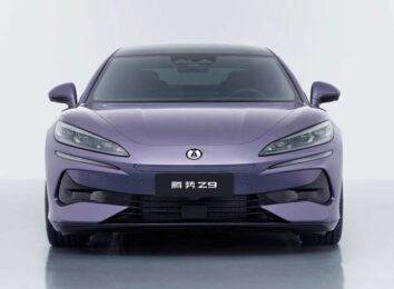 Китайцы представили пятиметровые седан Denza Z9 и хэтчбек Z9 GT