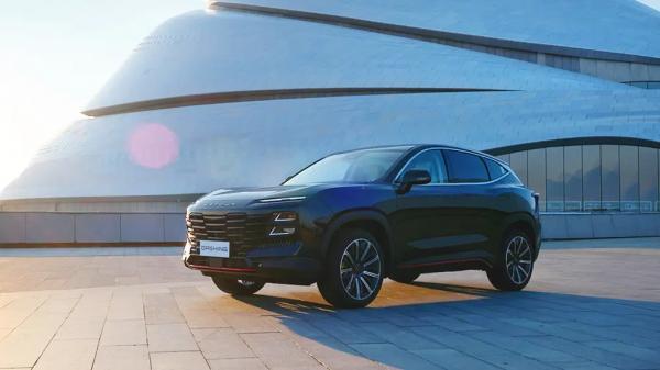 Jetour запустил в России продажи кроссовера Dashing в полноприводной версии: сколько он стоит