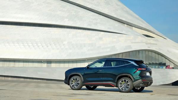 Jetour запустил в России продажи кроссовера Dashing в полноприводной версии: сколько он стоит