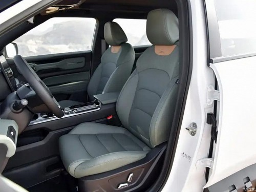 Новейший кроссовер Geely с мотором от Coolray по цене Lada Niva. В Китае стартовали предпродажи Geely Cowboy, цена &mdash; всего 13,2 тыс. долларов