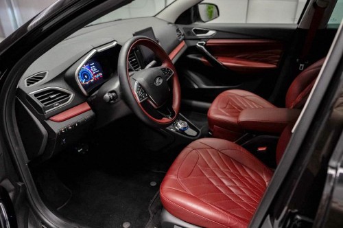 Салон &mdash; как у Cadillac. Появилось новое фото &laquo;другой&raquo; Lada Aura