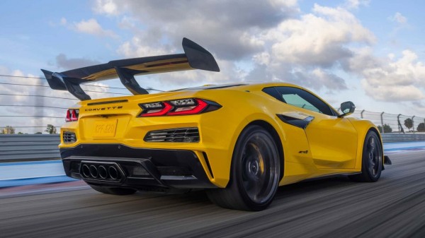Раскрыты характеристики спорткара Chevrolet Corvette ZR1 2025 года
