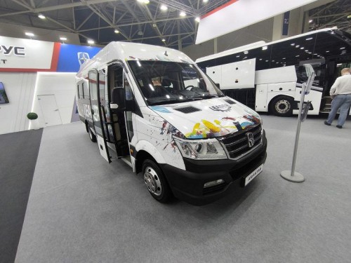 В Россию привезли &laquo;китайский Mercedes-Benz Sprinter&raquo;. Стоит как две &laquo;ГАЗели&raquo;