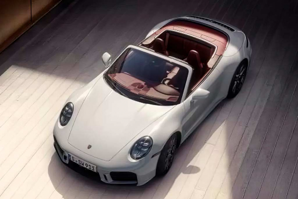 Представлен обновленный вариант Porsche 911 Carrera S: спорткар стал еще мощнее Представлен обновленный вариант Porsche 911 Carrera S: спорткар стал еще мощнее