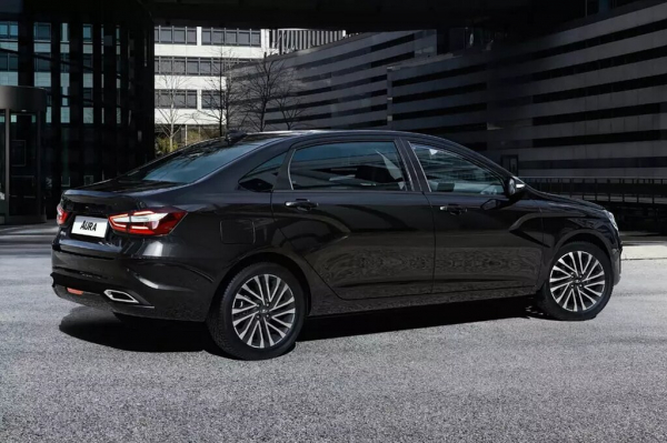 &laquo;АвтоВАЗ&raquo; раскрыл результаты продаж бизнес-седанов Lada Aura в 2024 году