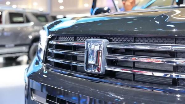 Названы самые популярные автобренды в России