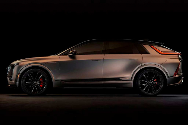 &laquo;Заряженный&raquo; Cadillac Lyriq-V стал самым быстрым автомобилем американской марки