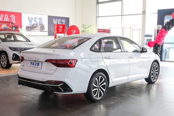 Россиянам пообещали аналог удлиненной Volkswagen Jetta по цене Lada Aura 