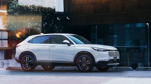 Современный кроссовер Honda с гарантией 3 года &mdash; теперь заметно дешевле: цена Honda Vezel (HR-V) 2024 снизилась на 600 тыс. рублей за несколько недель