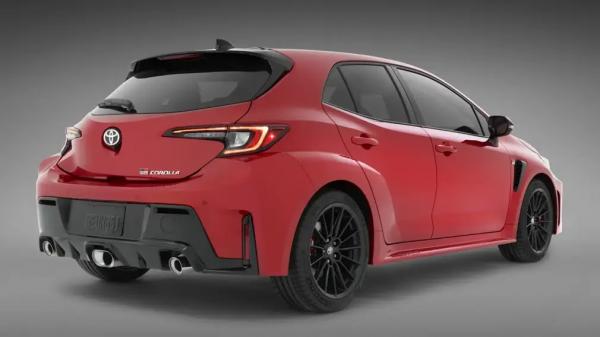 Toyota GR Corolla появилась в России: чем автомобиль может удивить