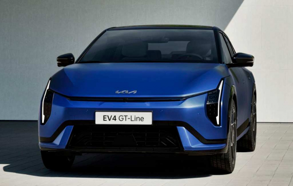 Электрический KIA EV4 дебютирует на рынке в виде седана и хэтчбека