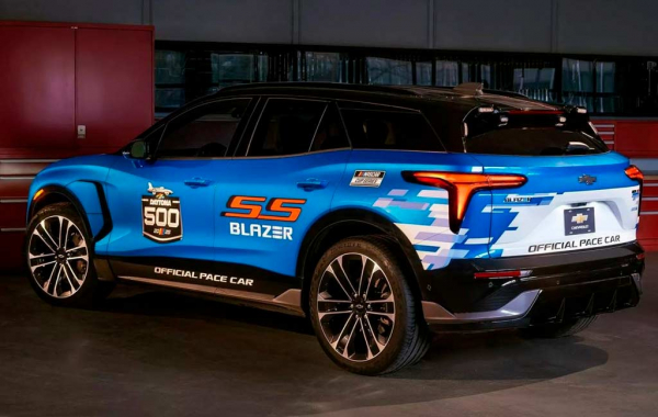 Chevrolet Blazer EV SS: &laquo;заряженная&raquo; версия электрического кроссовера