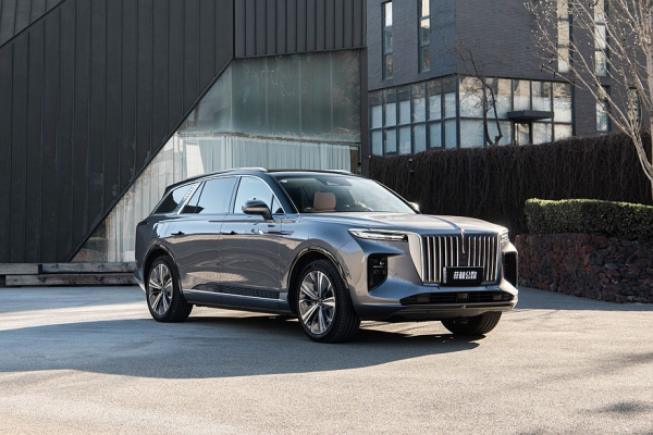 Hongqi: красное знамя китайского автопрома