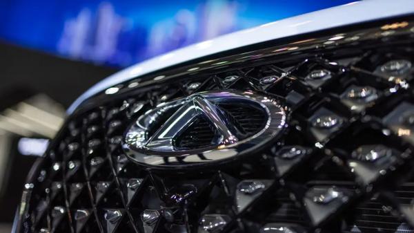Chery Tiggo 7L вскоре может появиться на российском рынке: что о нем известно