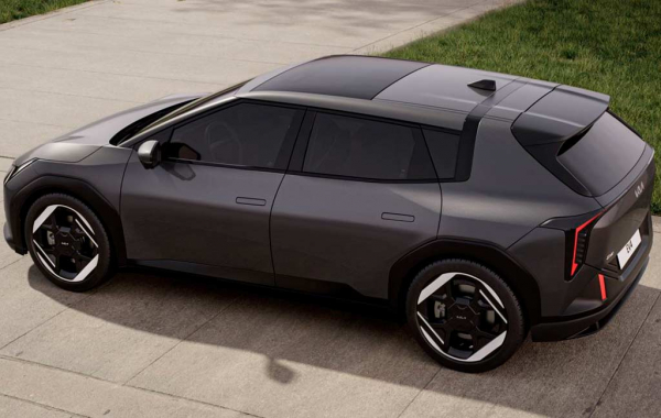 Электрический KIA EV4 дебютирует на рынке в виде седана и хэтчбека