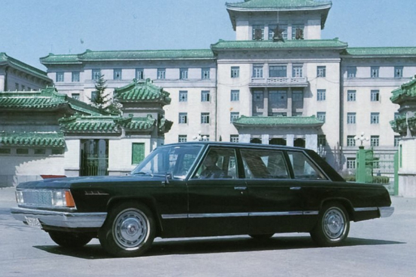 Hongqi: красное знамя китайского автопрома
