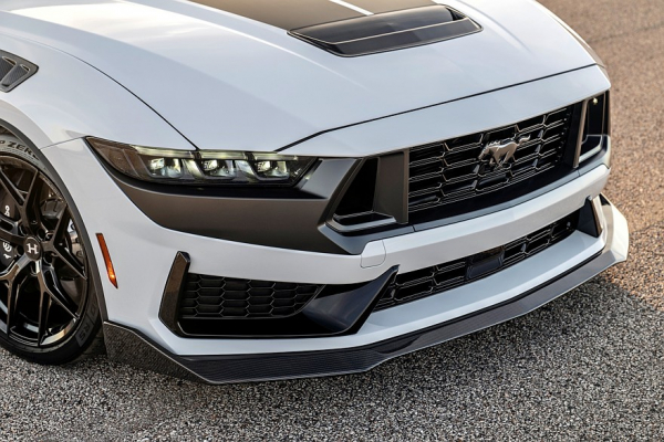 Hennessey ещё раз пришпорила &laquo;тёмную лошадку&raquo;: представлен Super Venom Mustang