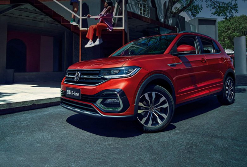 Кроссовер Volkswagen с 6-ступенчатым «автоматом» и простым мотором — всего 2,3 млн рублей. В Россию привезли новые Volkswagen Tacqua Кроссовер Volkswagen с 6-ступенчатым «автоматом» и простым мотором — всего 2,3 млн рублей. В Россию привезли новые Volkswagen Tacqua