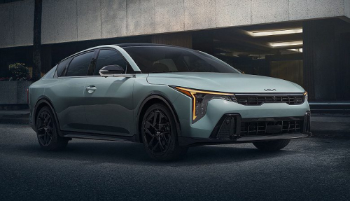 Кроссоверы больше не нужны? Новейший седан Kia K4 за 23 тыс. долларов стал самой продаваемой машиной марки в США, он сместил на второе место хитовый Kia Sportage