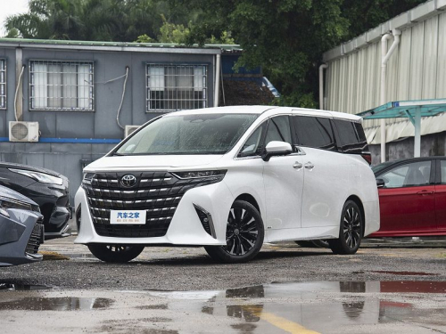 Легендарная надежность Toyota уже не такая легендарная? Toyota Alphard отзывают в Китае &mdash; у него отваливаются детали в моторном отсеке