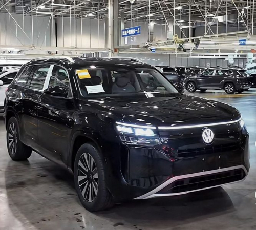 Новый Volkswagen Teramont полностью рассекречен до премьеры: огромный кроссовер лишится мотора VR6