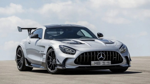 Россиянам предлагают Mercedes-Benz AMG GT