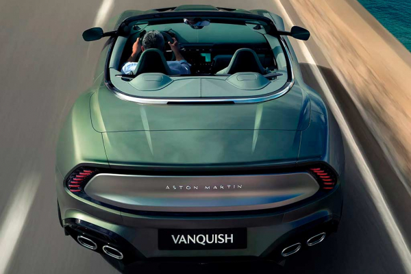 Aston Martin Vanquish Volante: самый быстрый переднемоторный кабриолет в мире