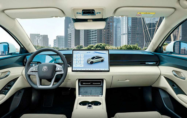 Китайцы представили заднеприводный электрический седан BYD Qin L EV