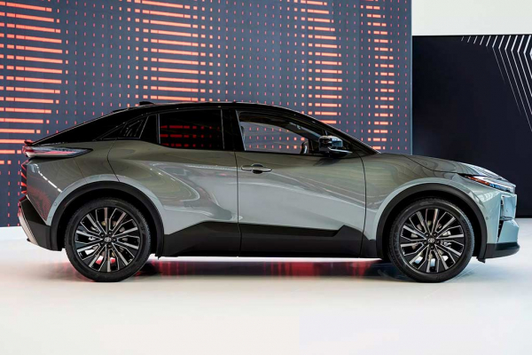 Toyota C-HR+: представлен электрический кроссовер для европейского рынка