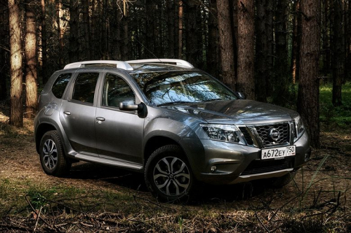 Кроссовер Nissan по цене самых доступных версий Lada Vesta. Nissan Terrano в состоянии &laquo;капсула времени&raquo; продают за 1,65 млн рублей